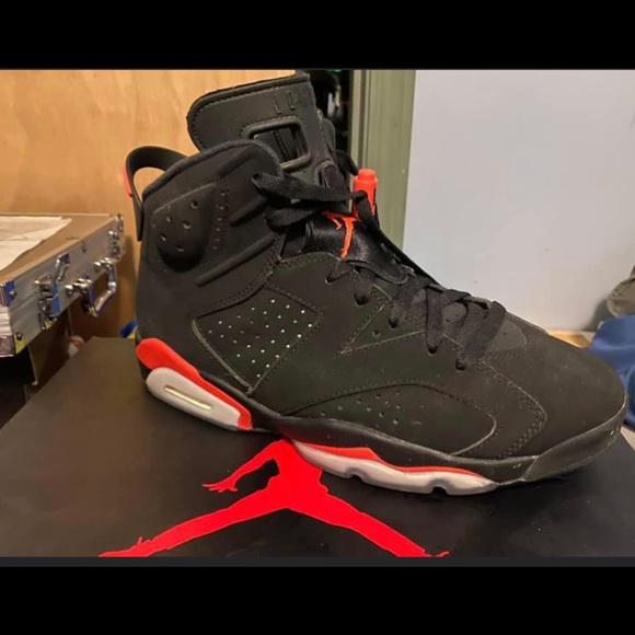 Jordan retro infared 6’s